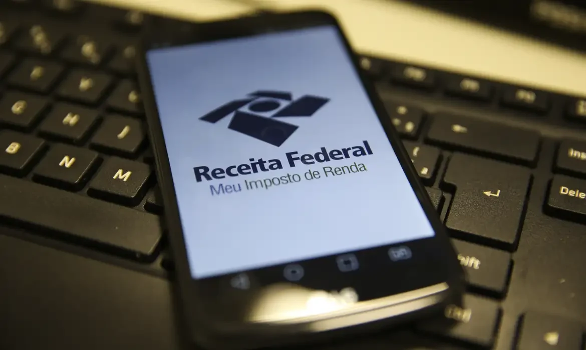 Servidores da Bahia têm desconto na declaração do Imposto de Renda; saiba como acessar vantagens